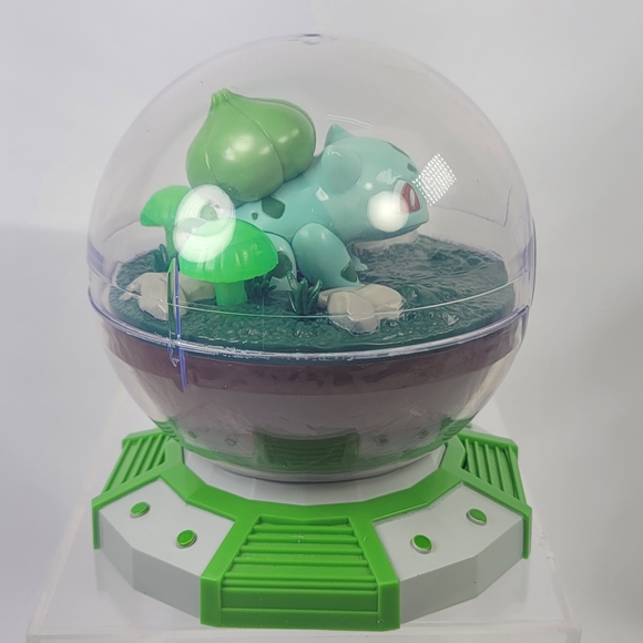 Pokemon Bulbasaur Illuminated Terrarium Collection Gamefreak Nintendo Pokemon - Picture 3 of 16